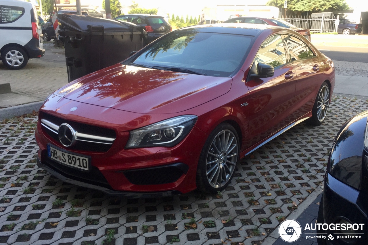 Mercedes-Benz CLA 45 AMG C117