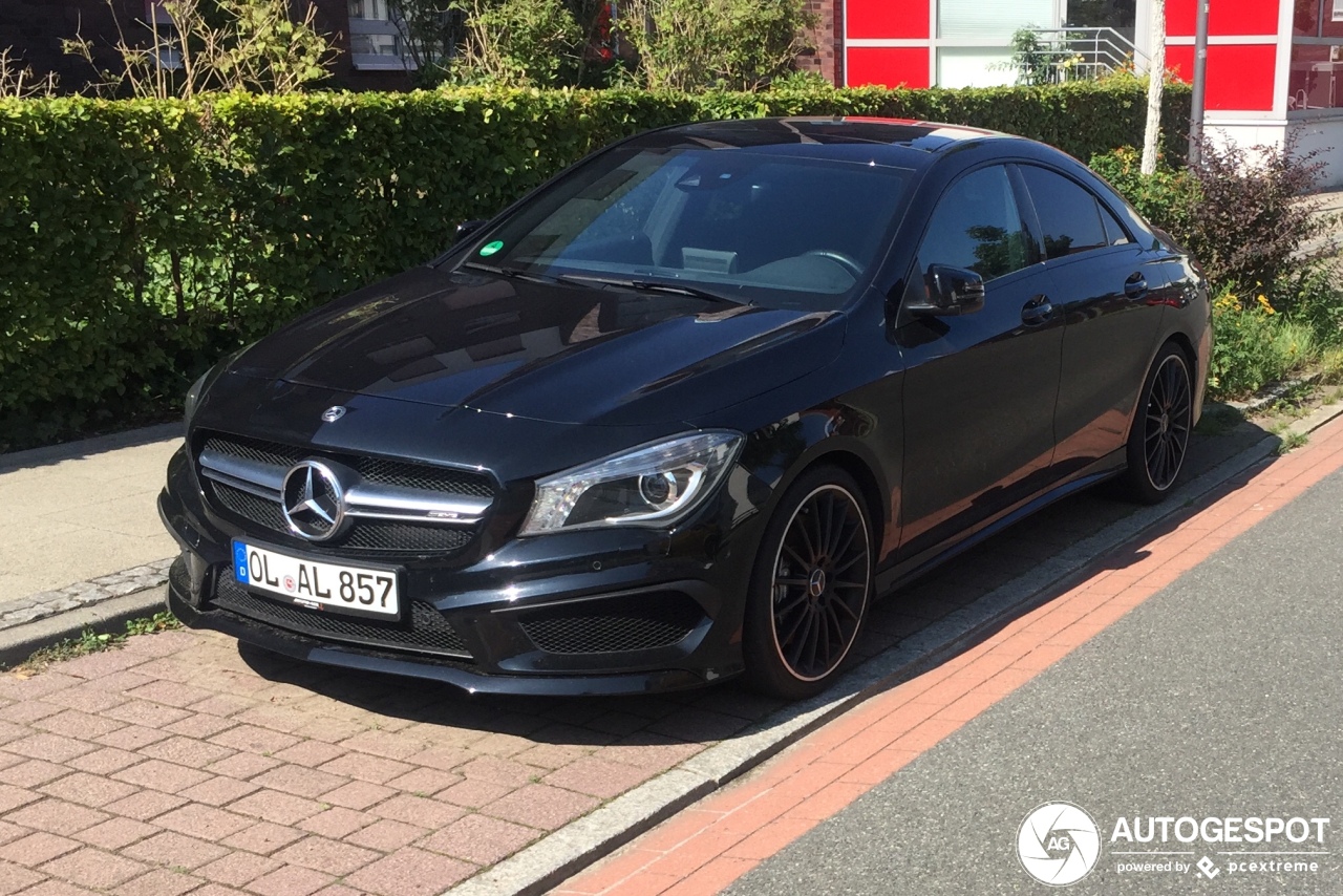 Mercedes-Benz CLA 45 AMG C117