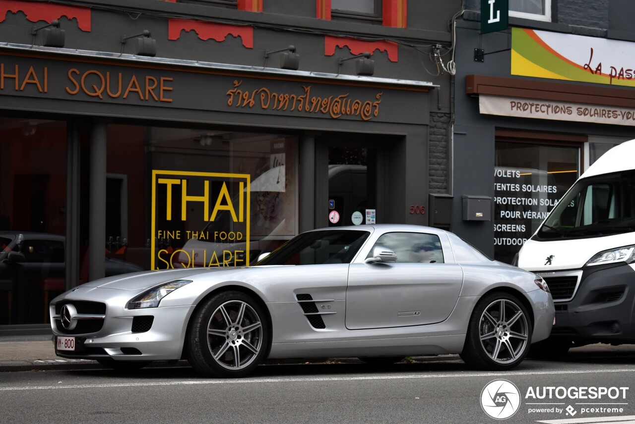 Mercedes-Benz SLS AMG