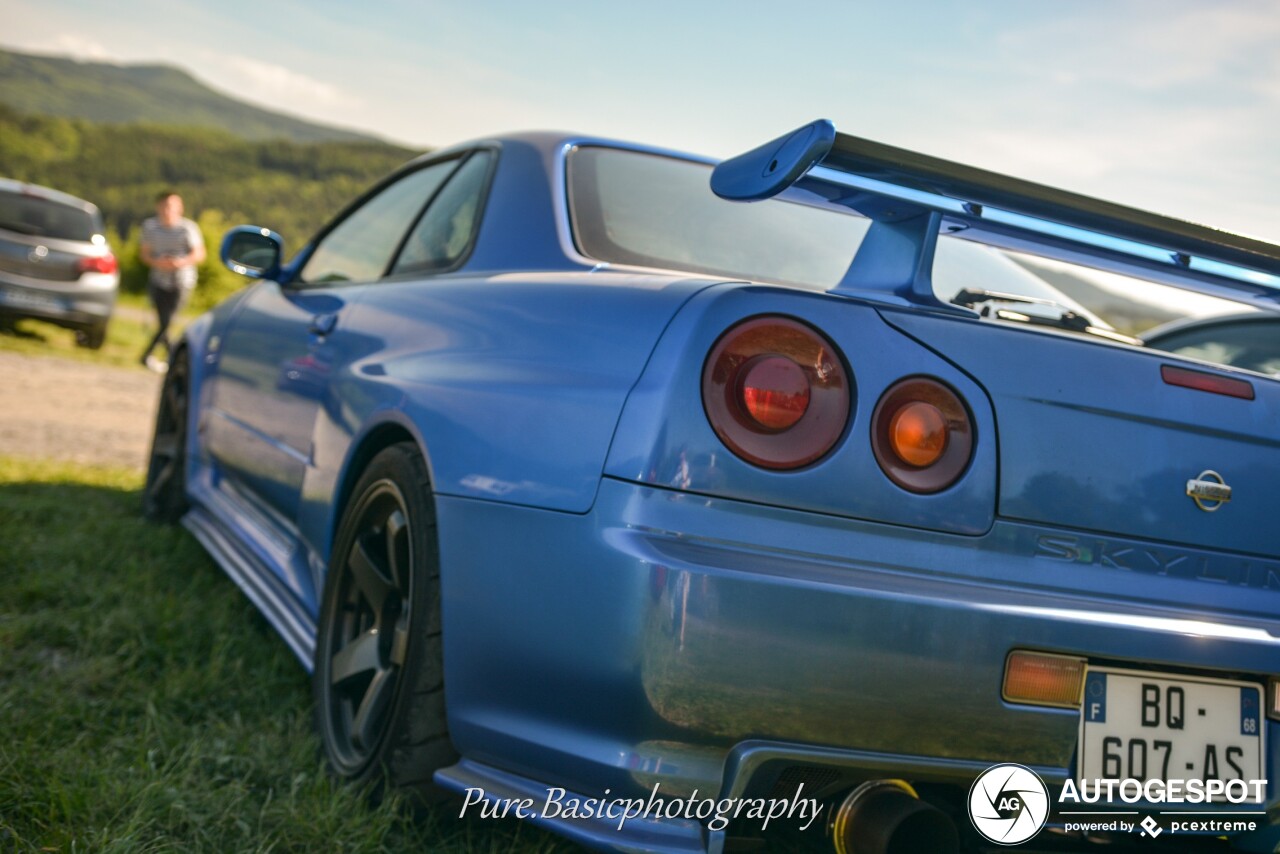 Nissan Skyline R34 GT-R V-Spec