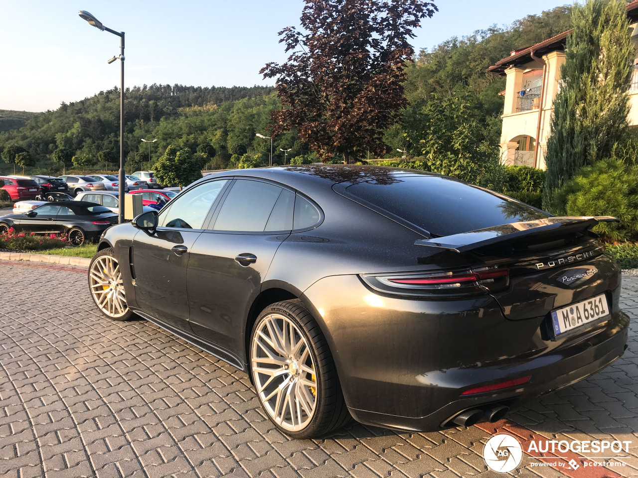 Porsche 971 Panamera Turbo