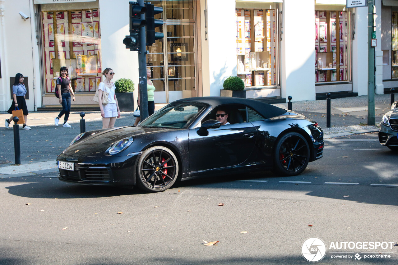 Porsche 992 Carrera 4S Cabriolet