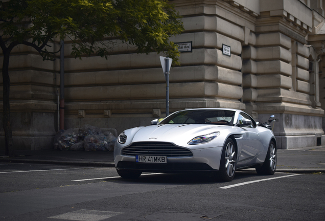 Aston Martin DB11