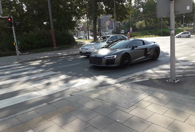 Audi R8 V10 Plus 2015