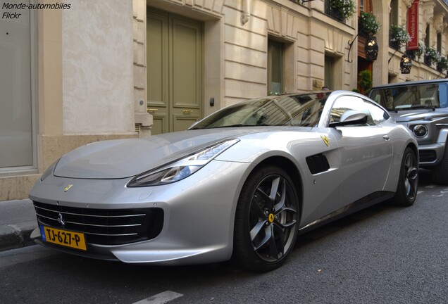 Ferrari GTC4Lusso T