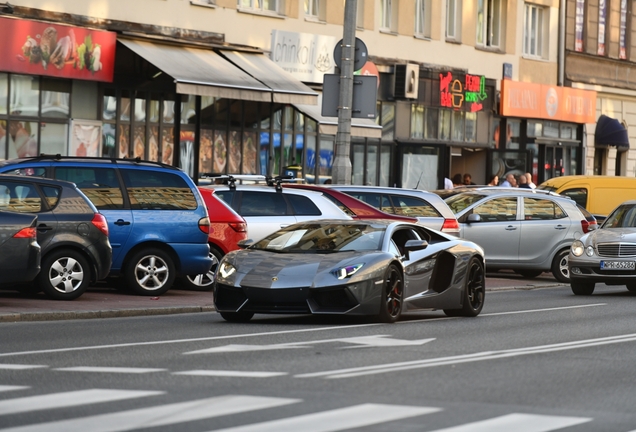 Lamborghini Aventador LP700-4