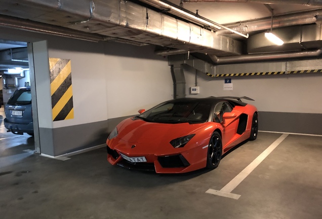 Lamborghini Aventador LP700-4