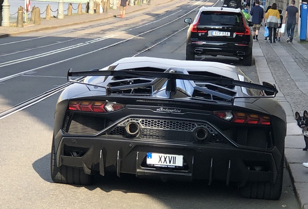 Lamborghini Aventador LP770-4 SVJ