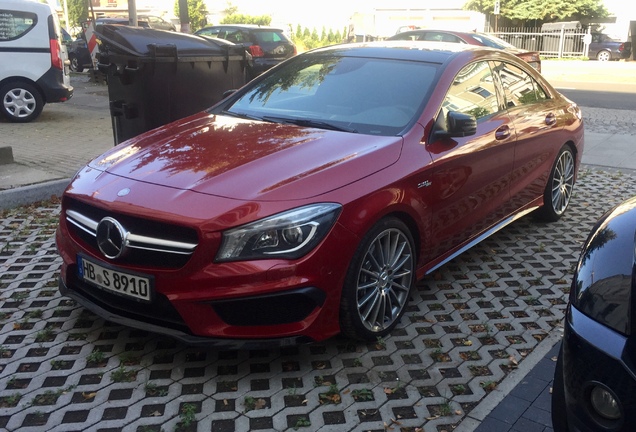 Mercedes-Benz CLA 45 AMG C117