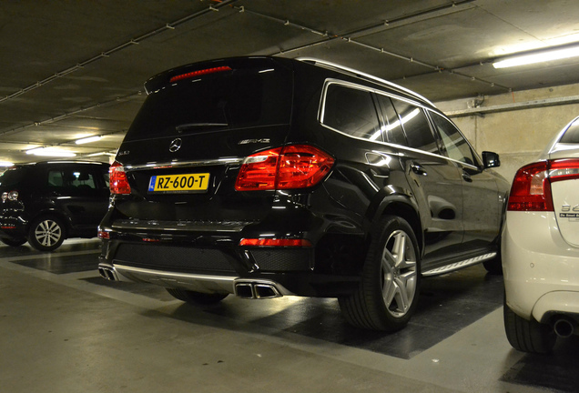 Mercedes-Benz GL 63 AMG X166