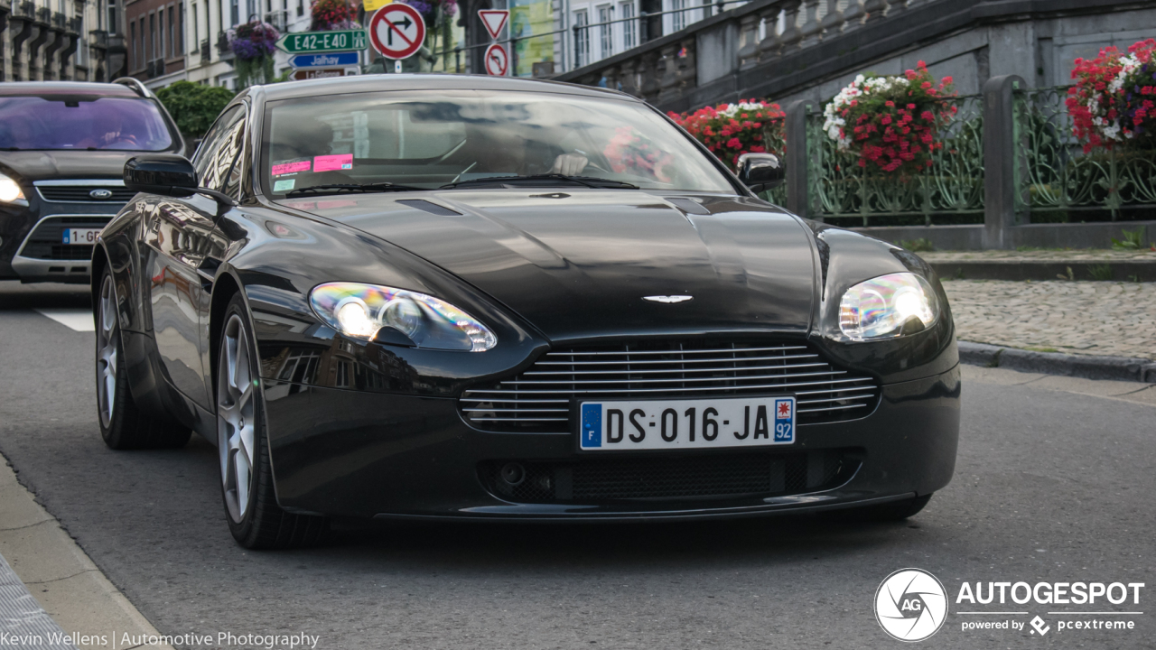 Aston Martin V8 Vantage