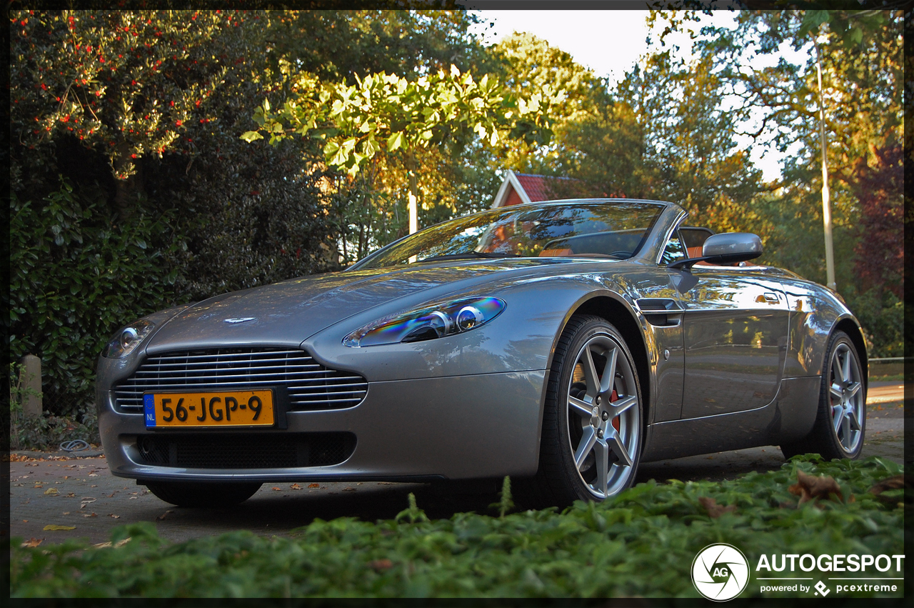 Aston Martin V8 Vantage Roadster