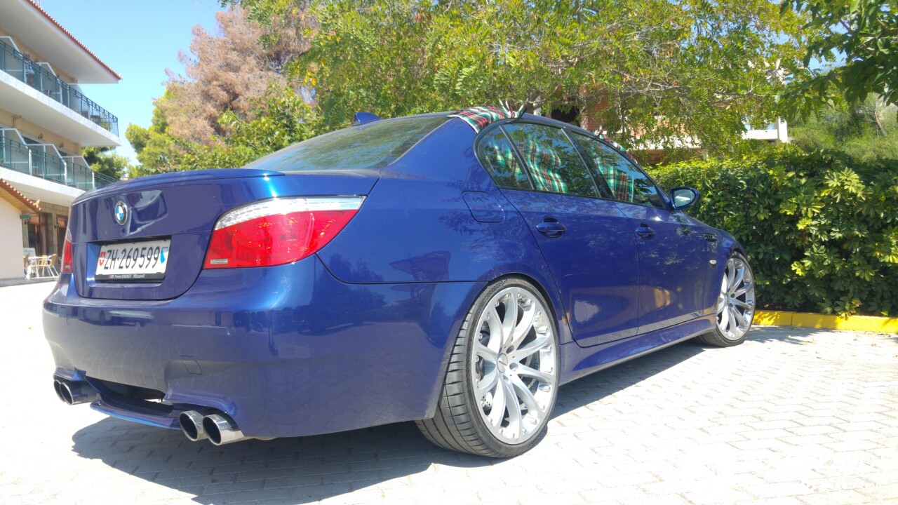 BMW M5 E60 2005