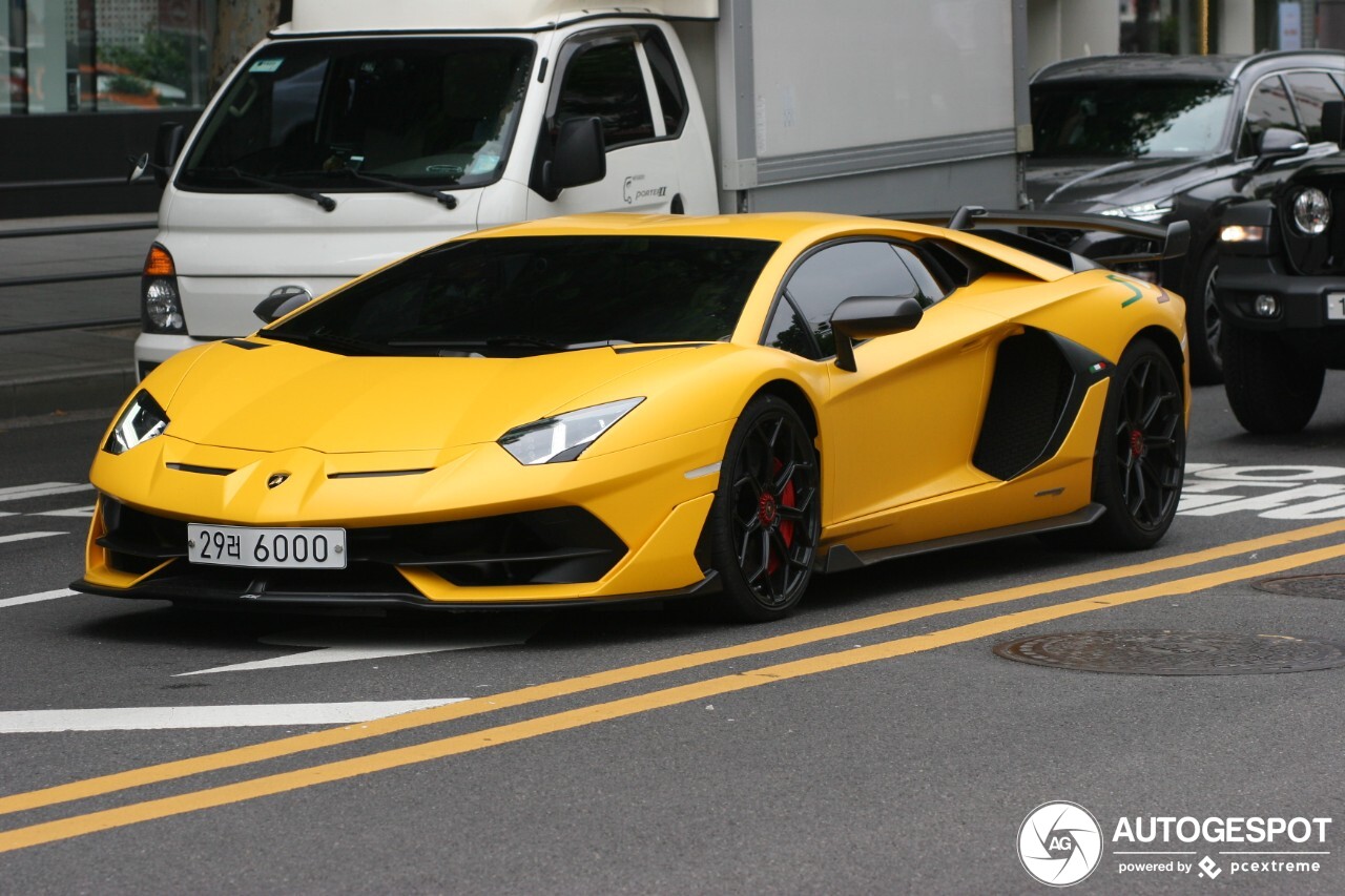 Lamborghini Aventador LP770-4 SVJ