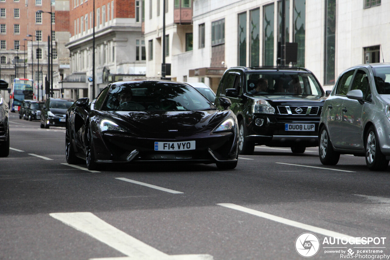 McLaren 570GT