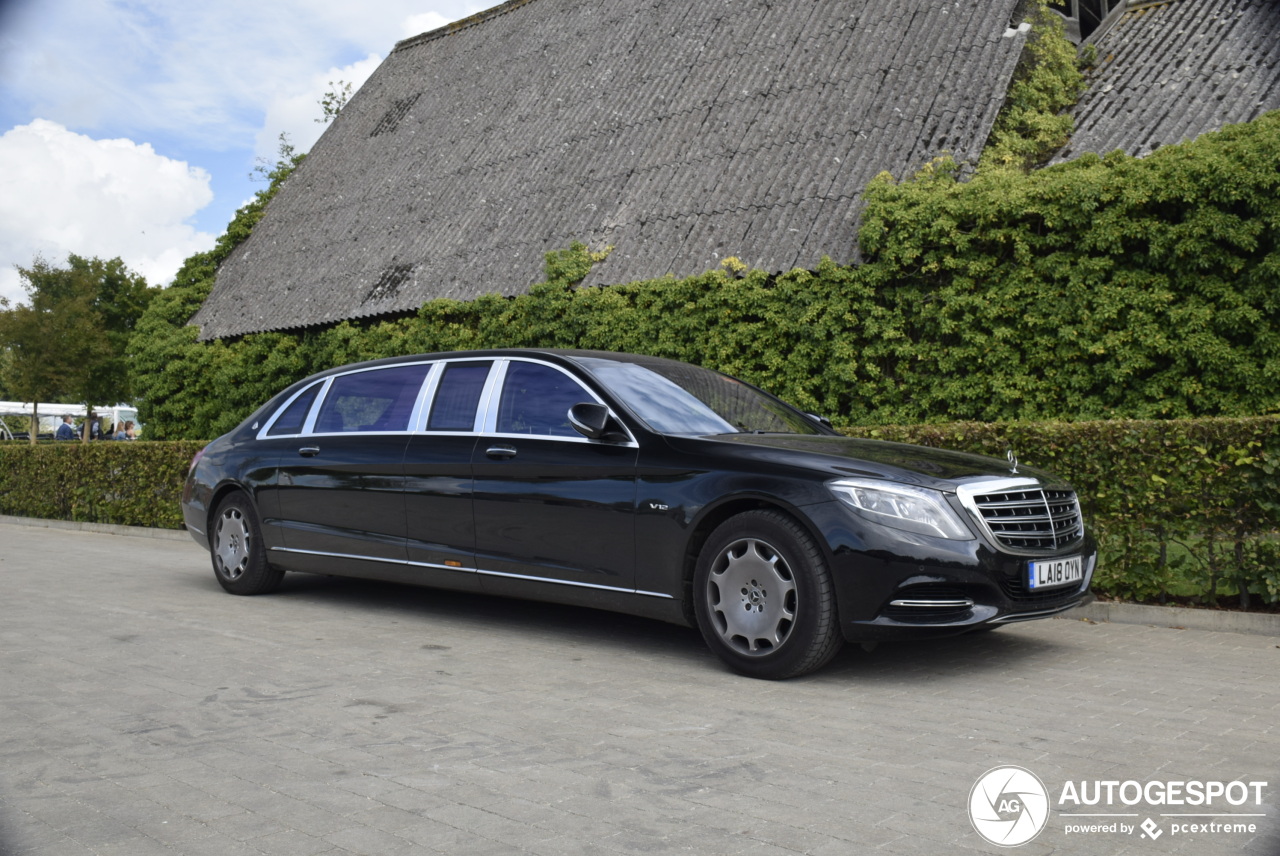 Mercedes-Maybach S 600 Pullman VV222