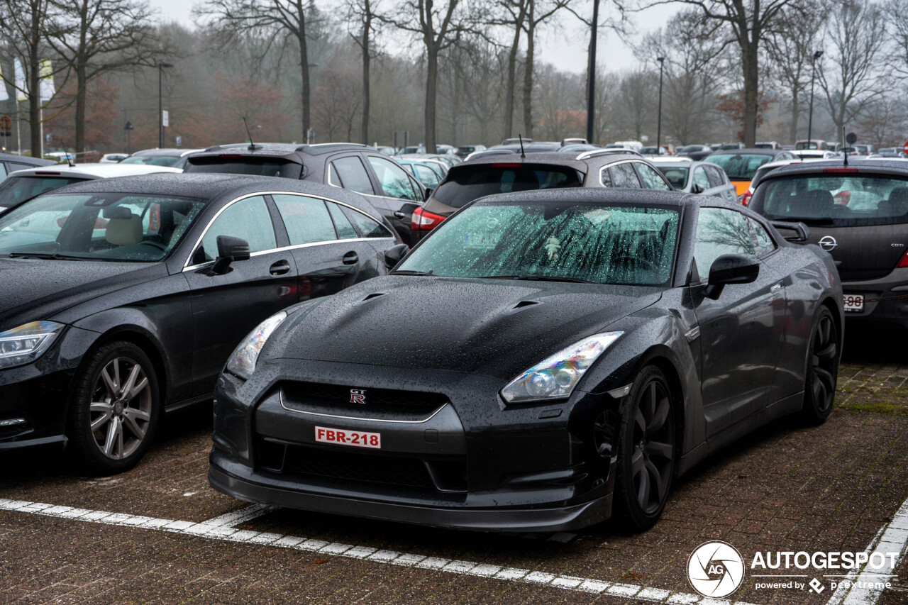 Nissan GT-R