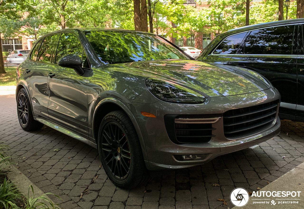 Porsche 958 Cayenne GTS MkII