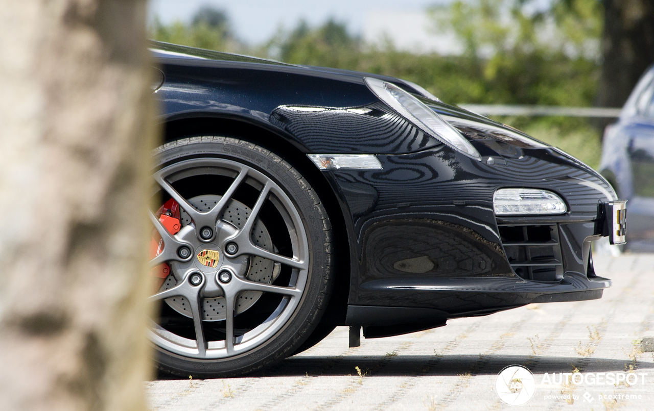 Porsche 997 Carrera 4S MkII Pon Edition