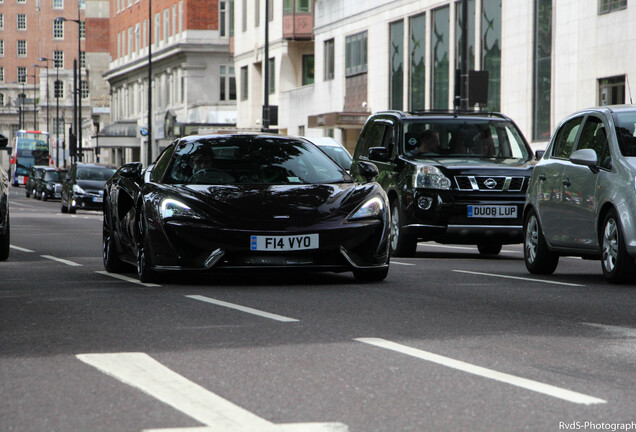 McLaren 570GT