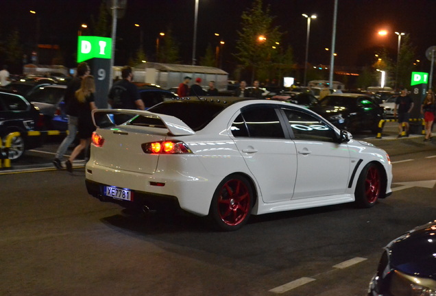 Mitsubishi Lancer Evolution X