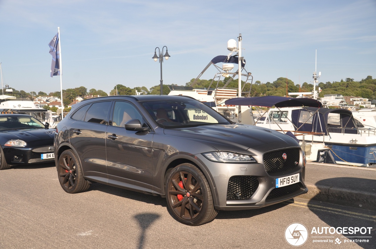 Jaguar F-PACE SVR