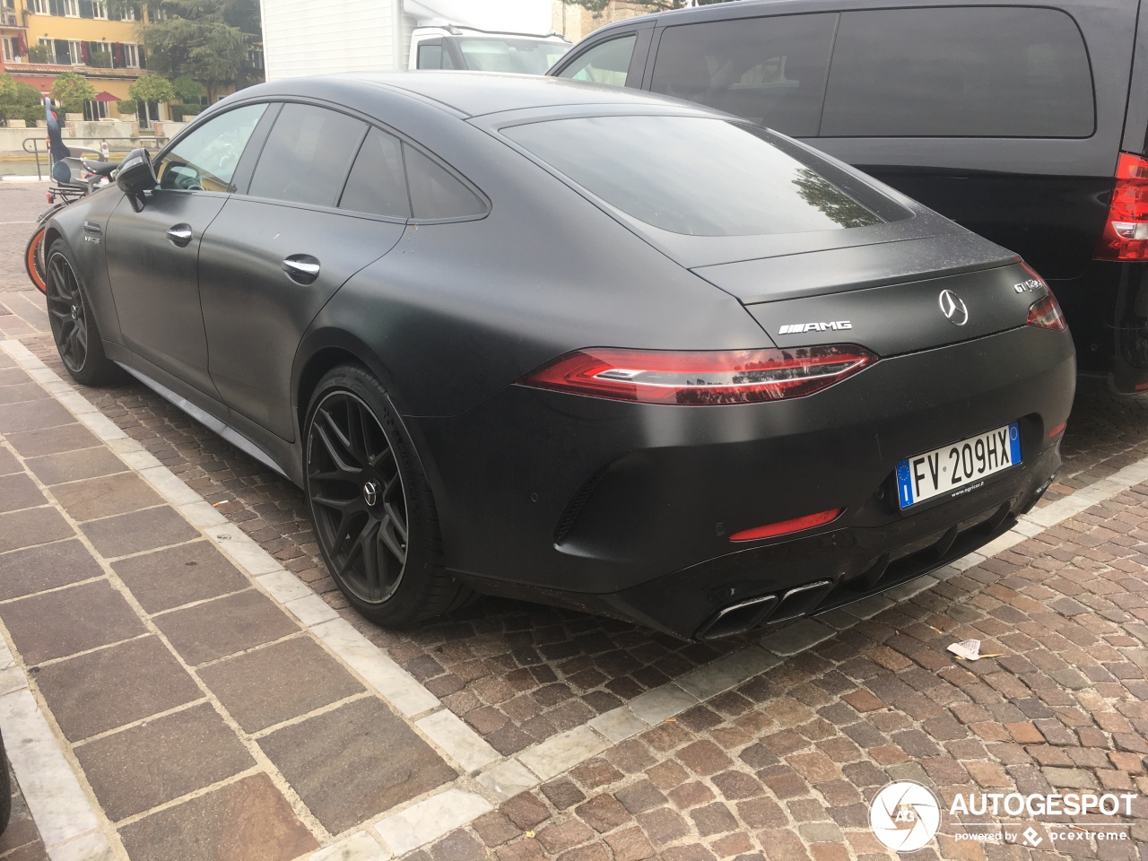 Mercedes-AMG GT 63 S X290