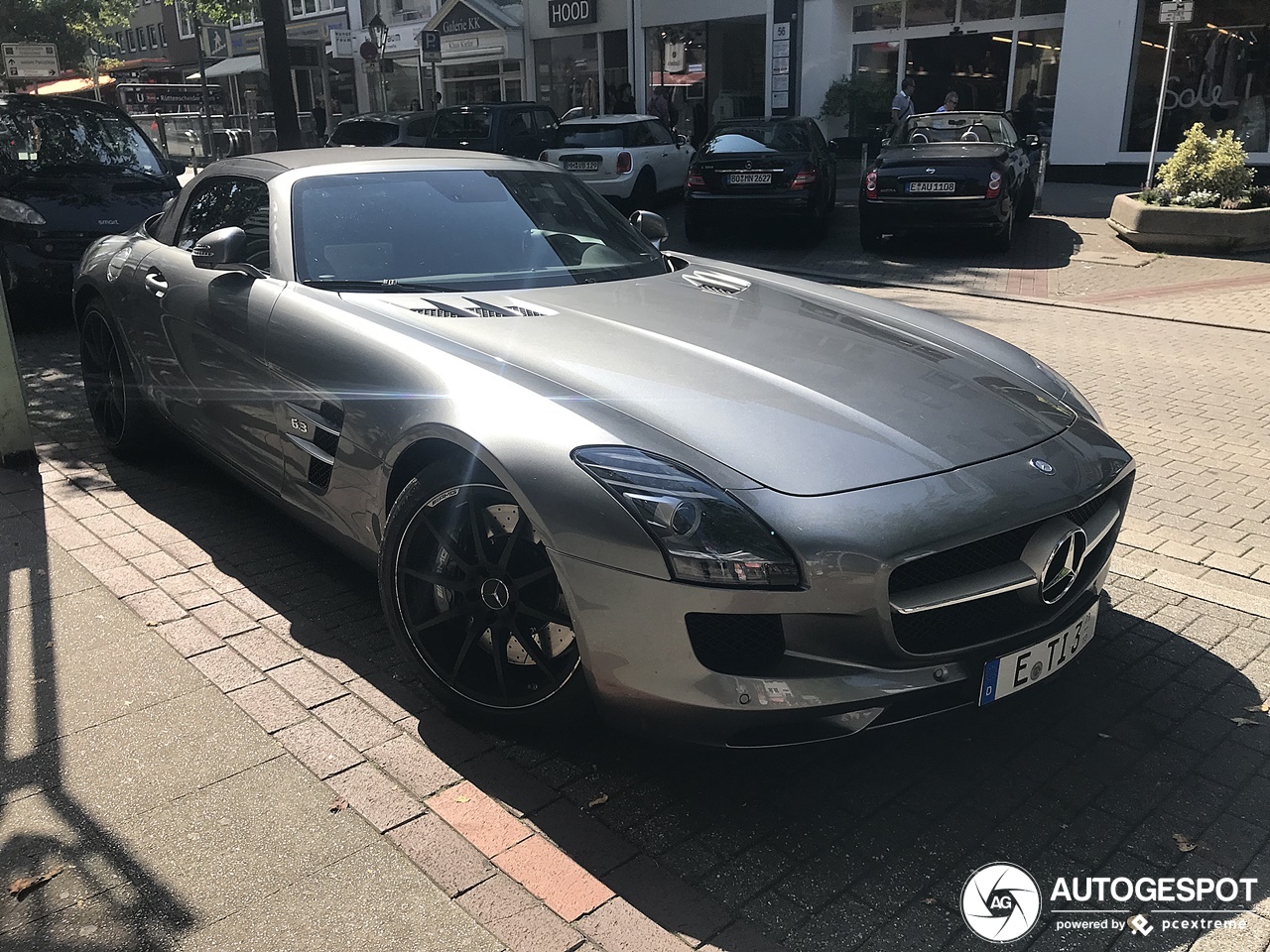 Mercedes-Benz SLS AMG Roadster