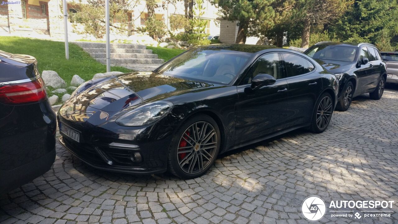 Porsche 971 Panamera Turbo