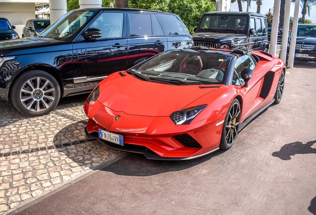 Lamborghini Aventador S LP740-4 Roadster