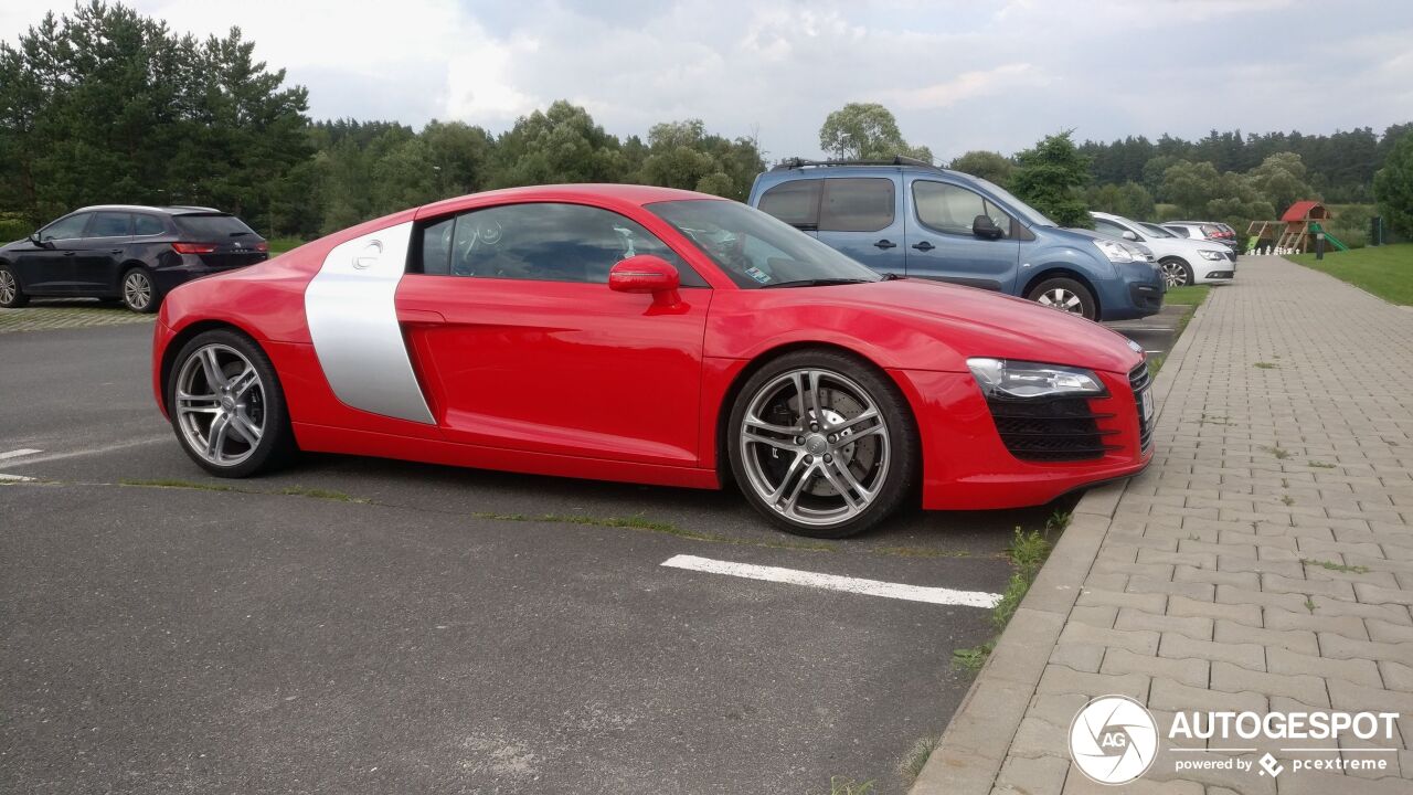 Audi R8