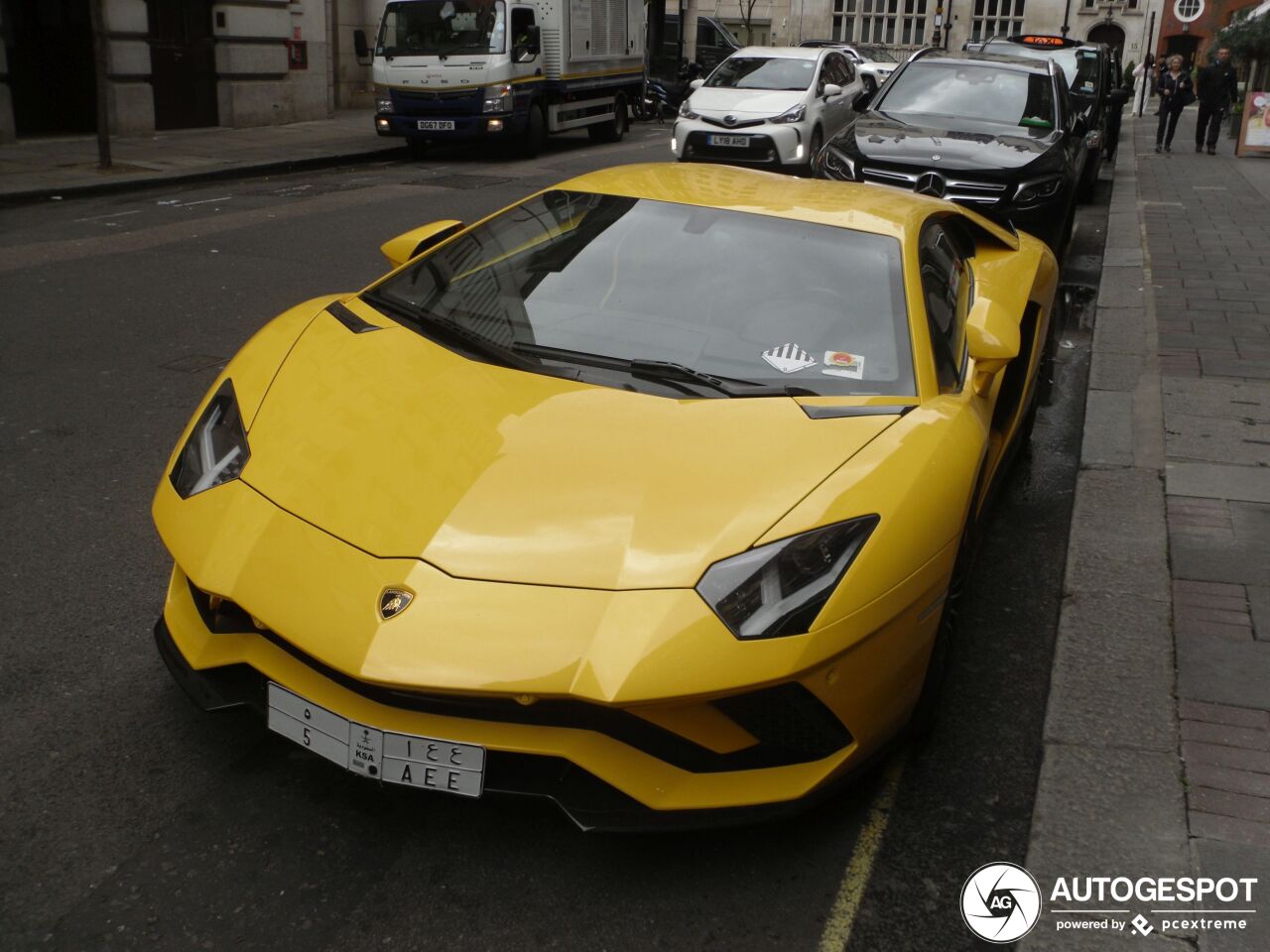 Lamborghini Aventador S LP740-4