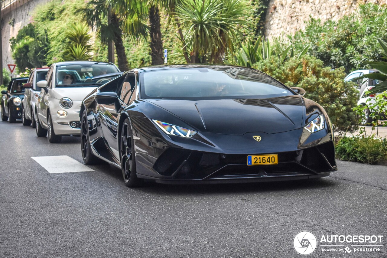 Lamborghini Huracán LP640-4 Performante