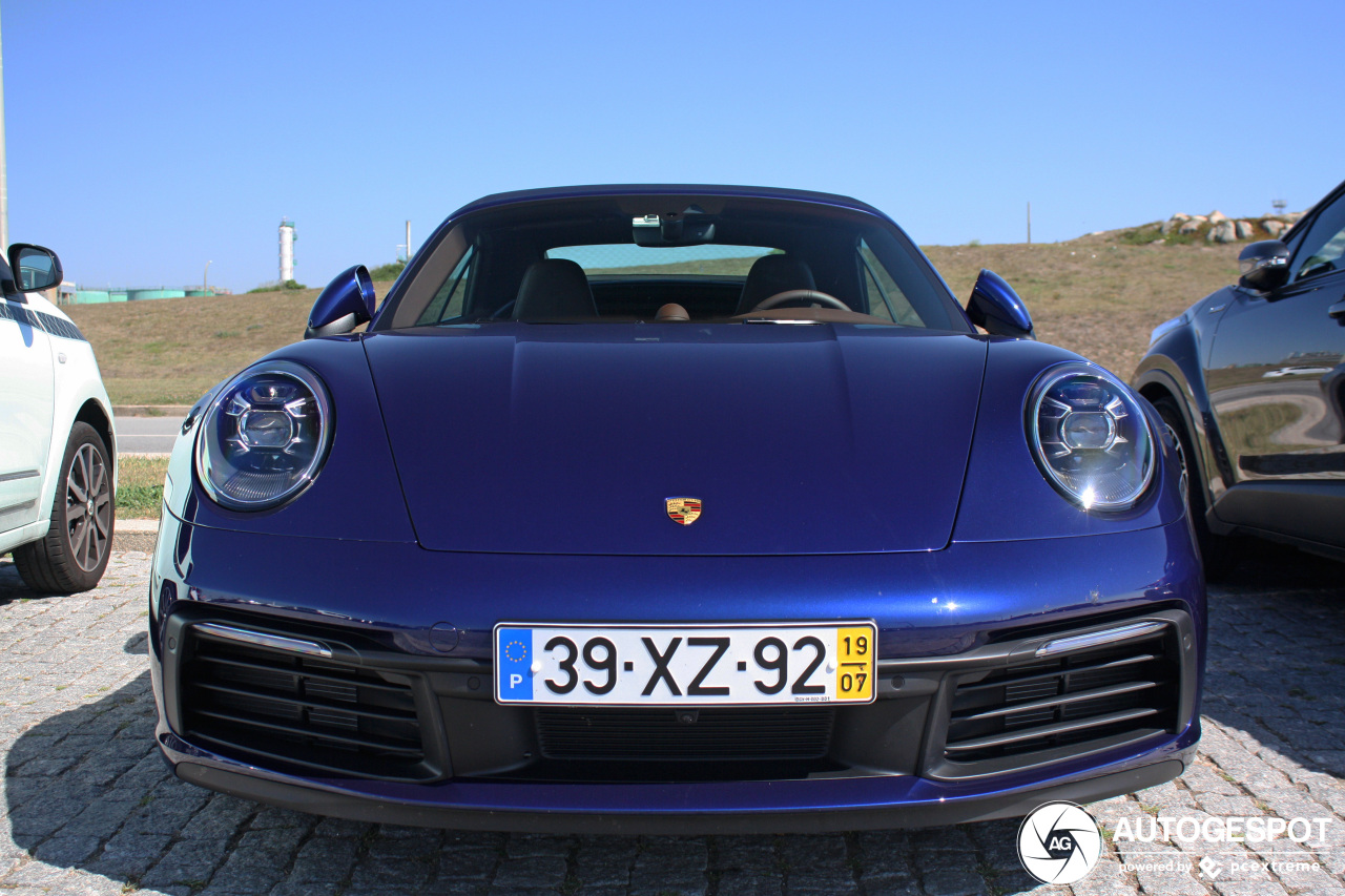 Porsche 992 Carrera 4S Cabriolet