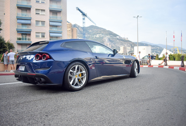 Ferrari GTC4Lusso T