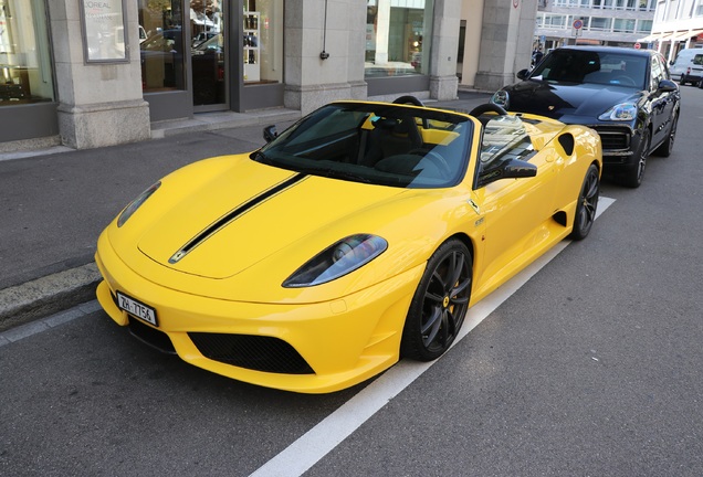 Ferrari Scuderia Spider 16M