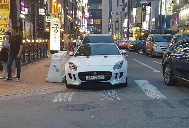 Jaguar F-TYPE R Coupé