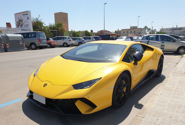 Lamborghini Huracán LP640-4 Performante