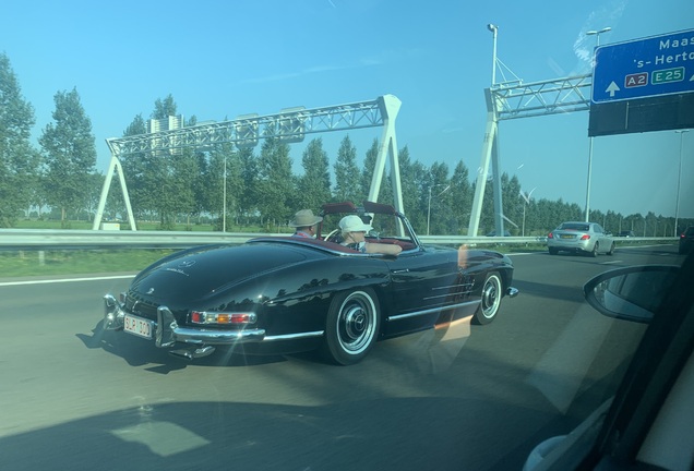 Mercedes-Benz 300SL Roadster