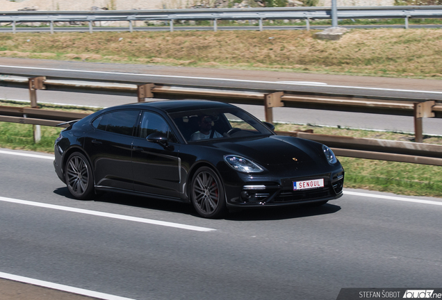 Porsche 971 Panamera Turbo Executive