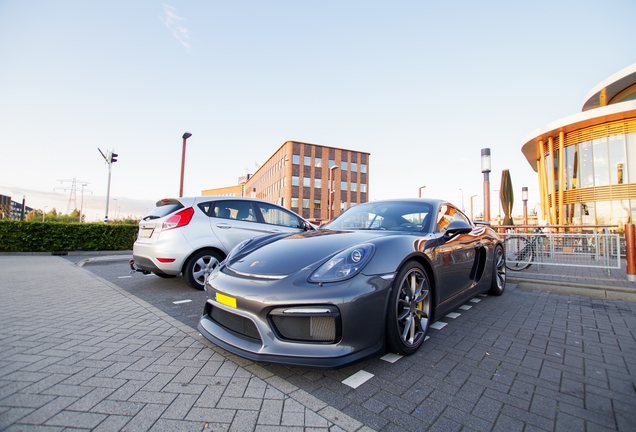 Porsche 981 Cayman GT4