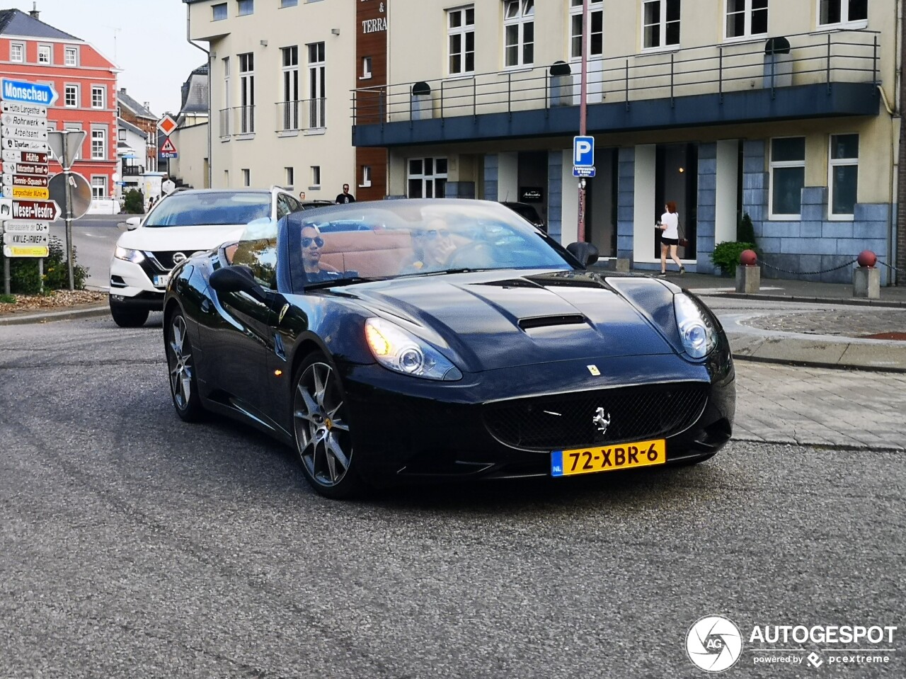 Ferrari California