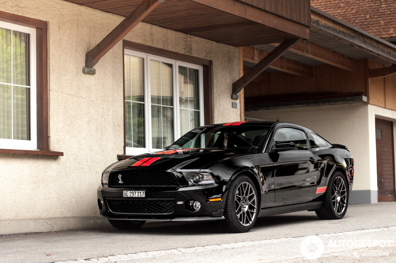 Ford Mustang Shelby GT500 2010