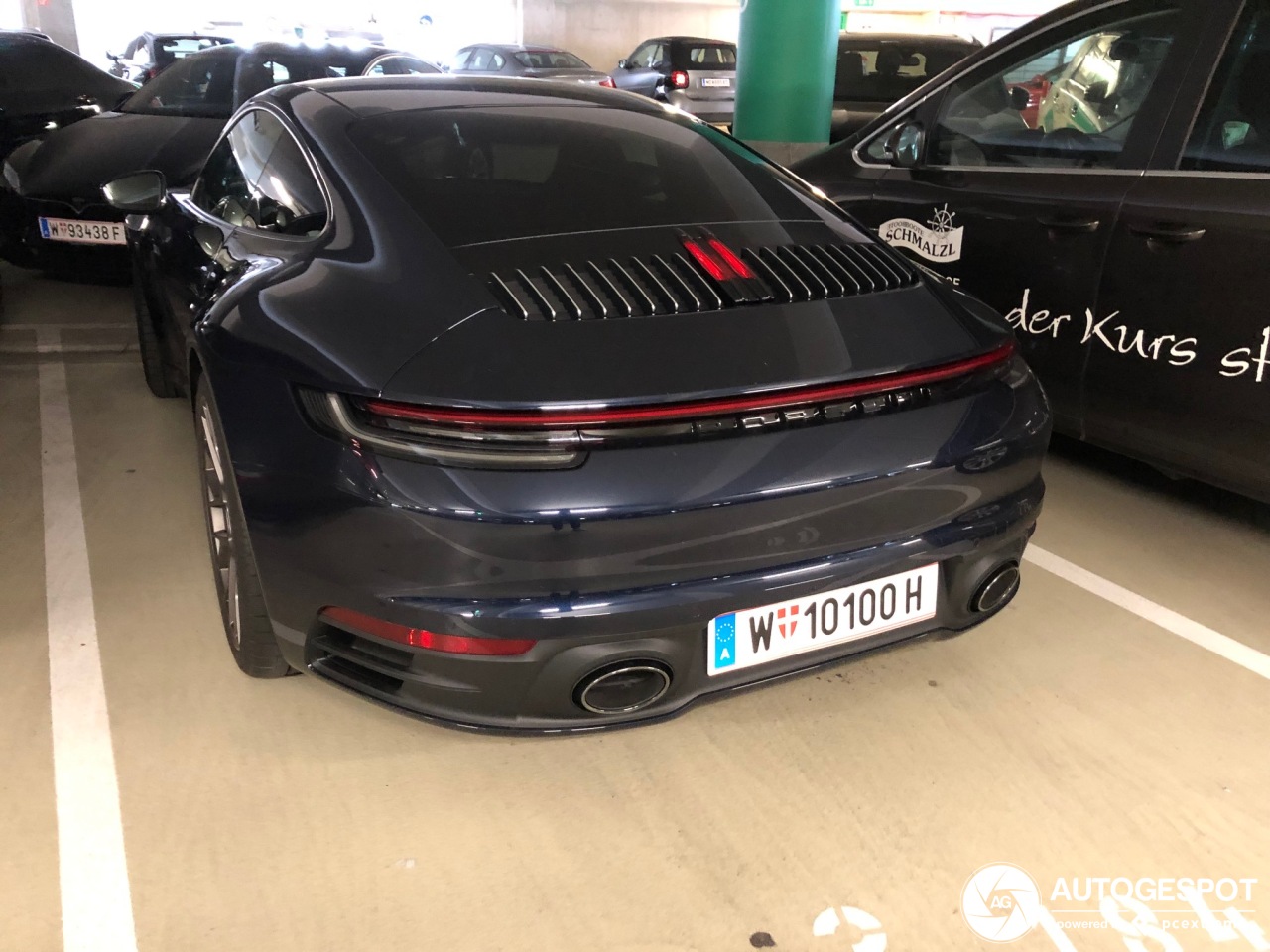 Porsche 992 Carrera 4S