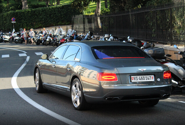 Bentley Flying Spur V8