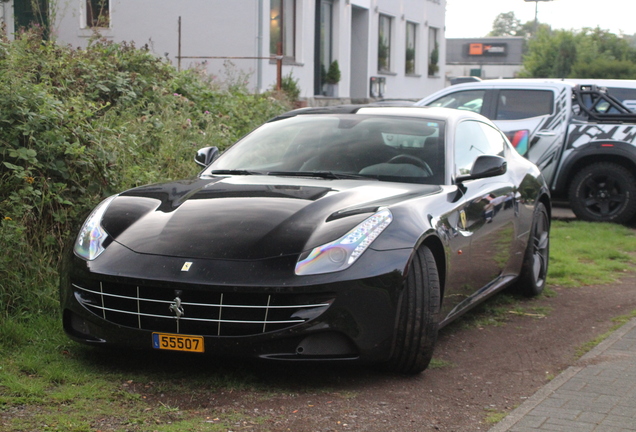 Ferrari FF