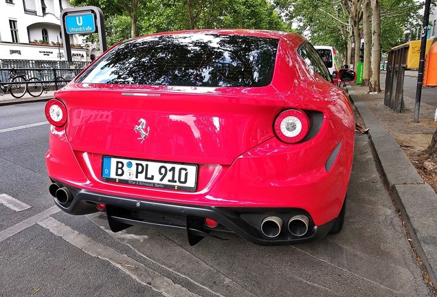 Ferrari FF