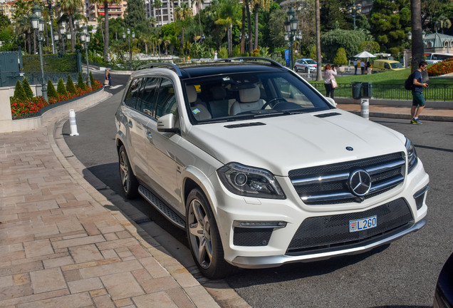 Mercedes-Benz GL 63 AMG X166