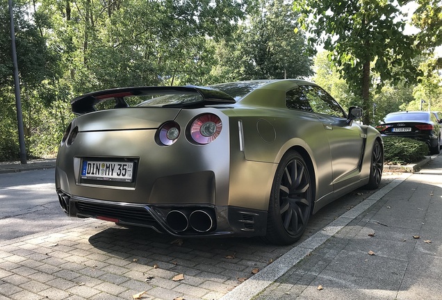 Nissan GT-R 2013