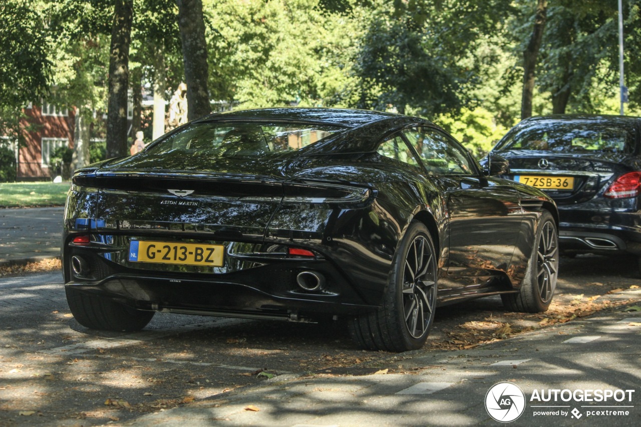 Aston Martin DB11 V8